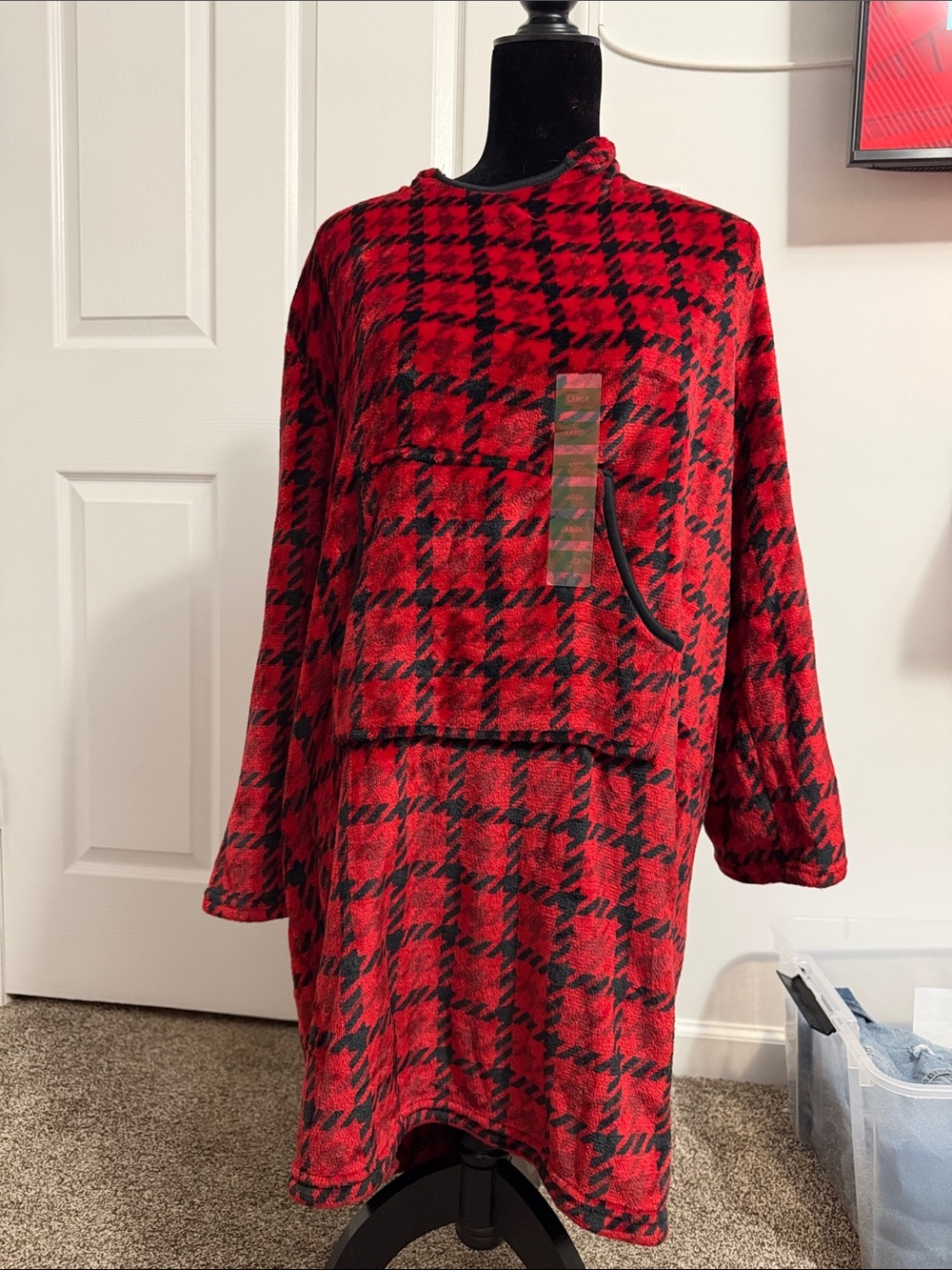 NWT Berkley Jensen Plaid Fuzzy Oversided Hoodie Size L